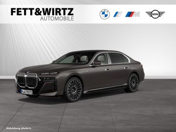 BMW i7