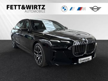BMW i7