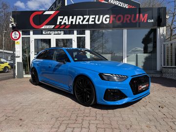 AUDI RS4