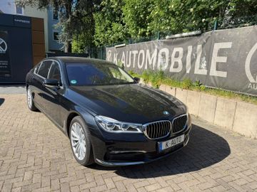 BMW 740