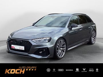 AUDI RS4