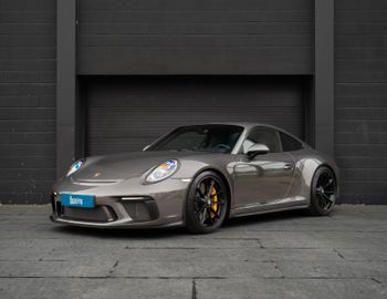 PORSCHE 991