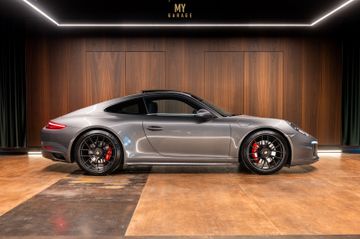 PORSCHE 991