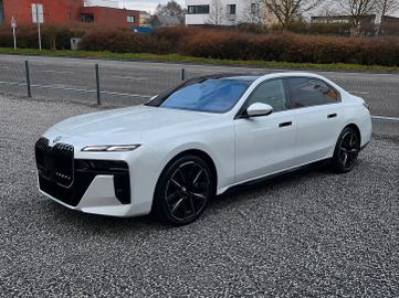 BMW 740