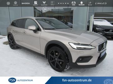 VOLVO V60 CC