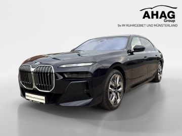 BMW i7