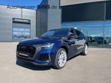 AUDI RSQ8