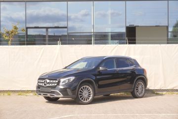 MB GLA 200
