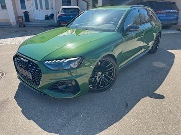 AUDI RS4
