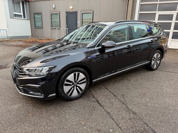 VW Passat Variant
