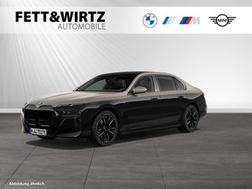 BMW i7
