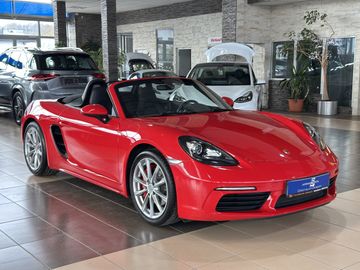 PORSCHE Boxster